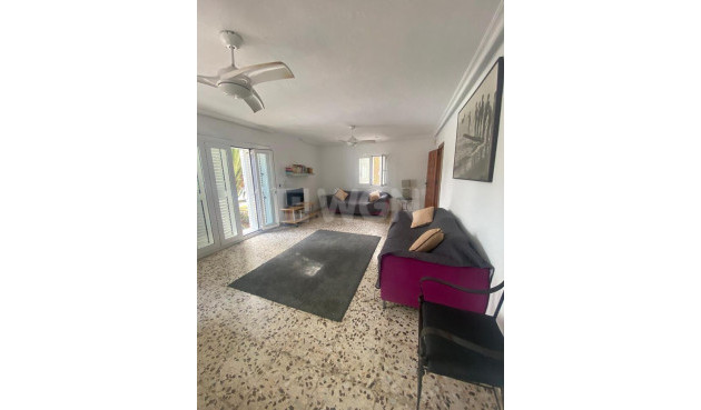 Odsprzedaż - Villa - Los Balcones - Costa Blanca