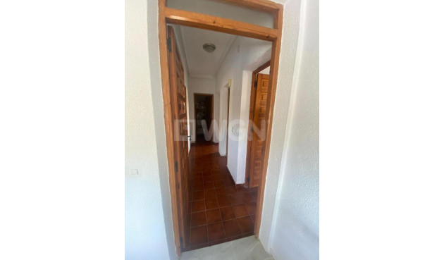 Odsprzedaż - Villa - Los Balcones - Costa Blanca