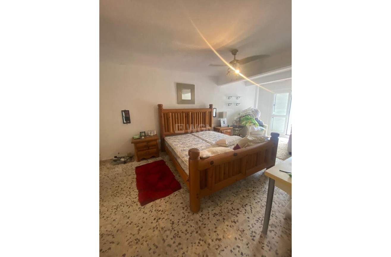 Odsprzedaż - Villa - Los Balcones - Costa Blanca