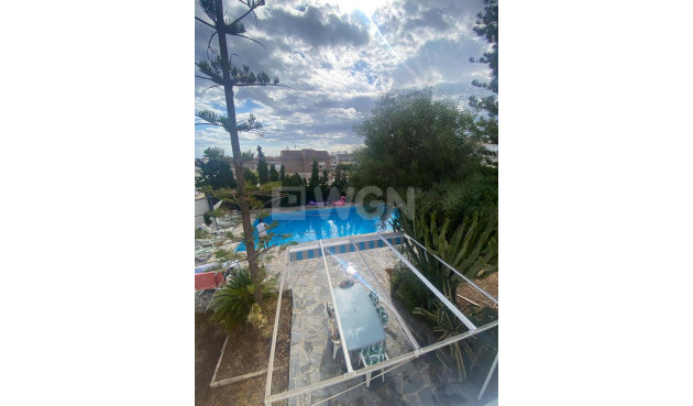 Odsprzedaż - Villa - Los Balcones - Costa Blanca