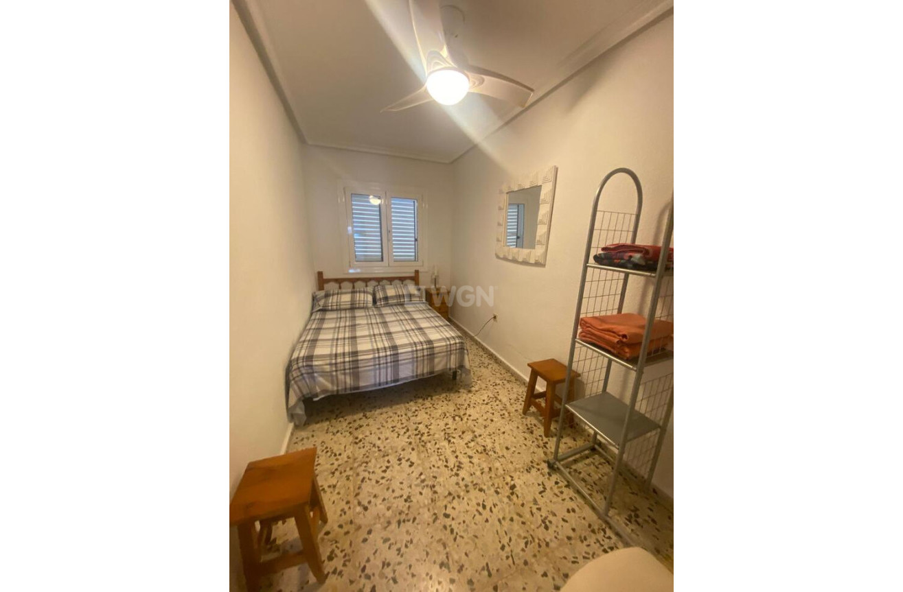 Odsprzedaż - Villa - Los Balcones - Costa Blanca