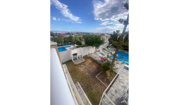 Odsprzedaż - Villa - Los Balcones - Costa Blanca