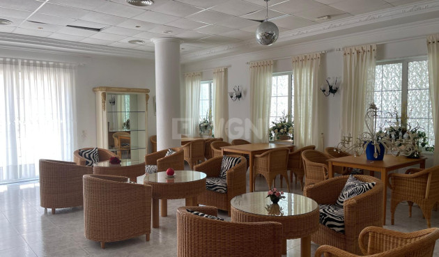 Resale - Commercial - Guardamar del Segura - Costa Blanca