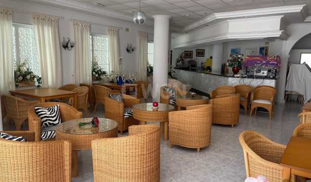 Resale - Commercial - Guardamar del Segura - Costa Blanca