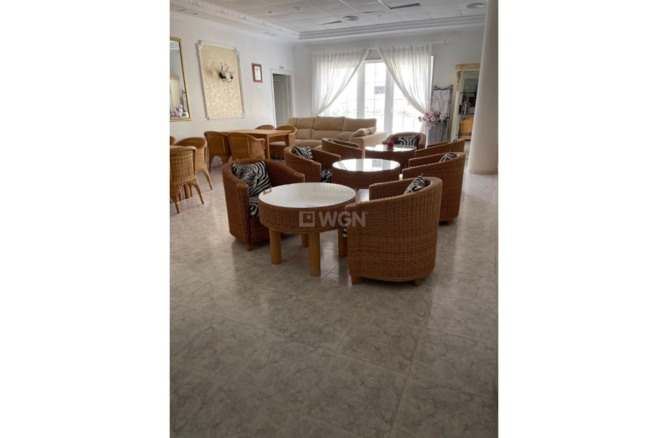 Resale - Commercial - Guardamar del Segura - Costa Blanca