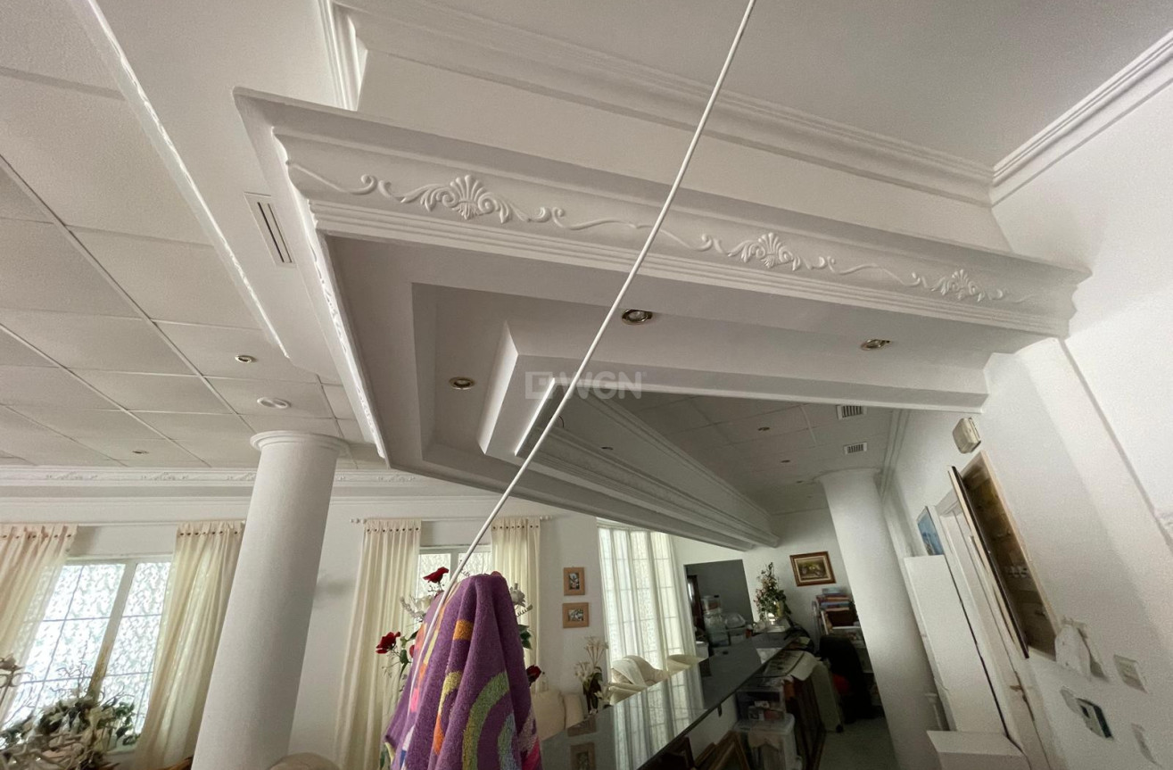 Resale - Commercial - Guardamar del Segura - Costa Blanca