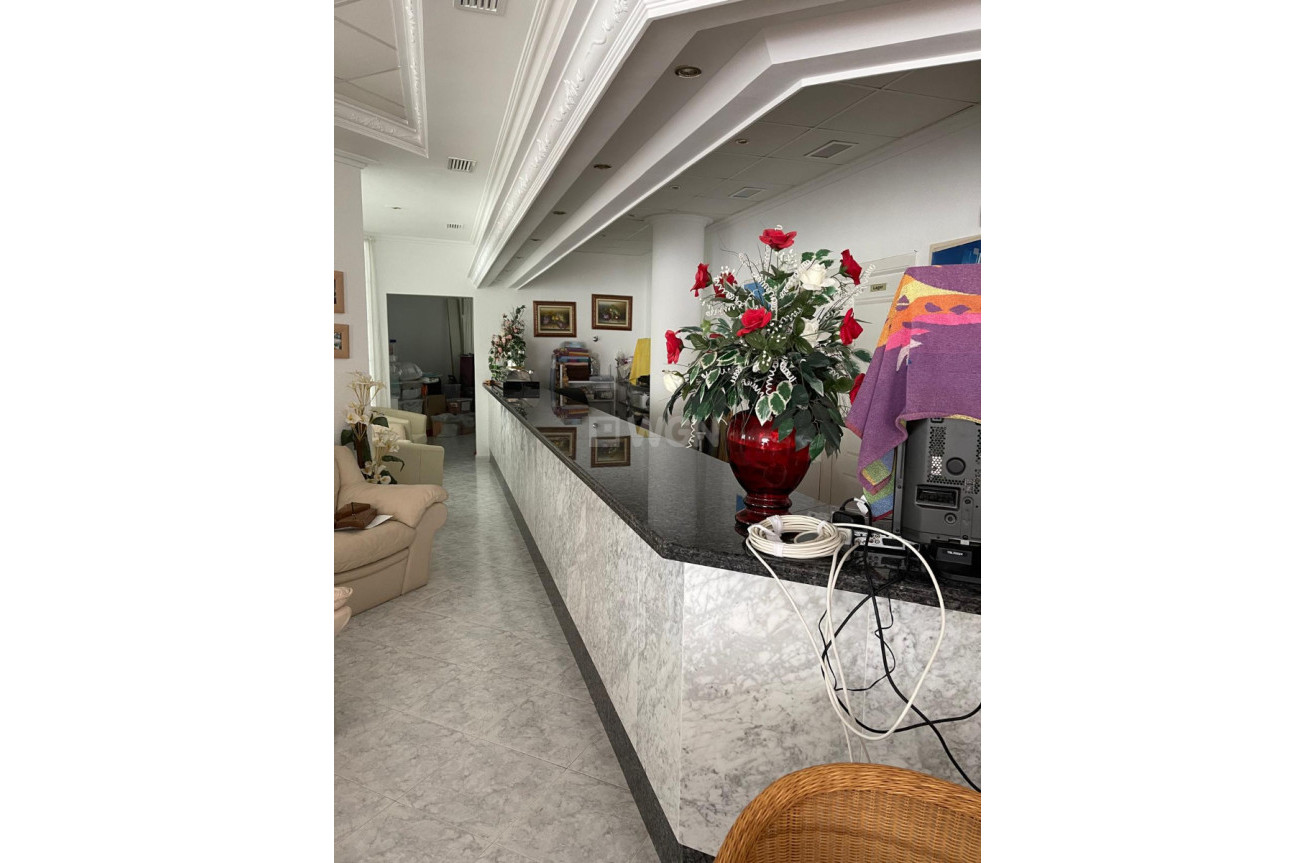 Resale - Commercial - Guardamar del Segura - Costa Blanca