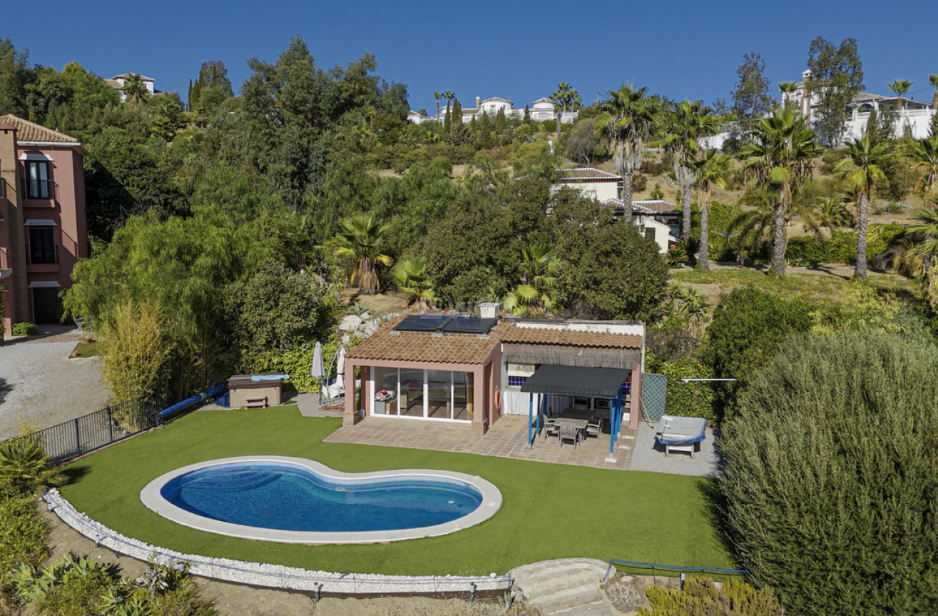 Odsprzedaż - Villa - Vinuela - Inland