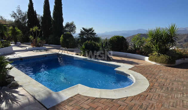 Odsprzedaż - Villa - Canillas de Aceituno - Inland