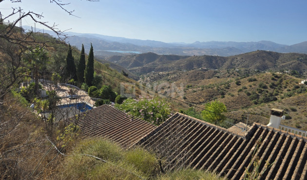 Odsprzedaż - Villa - Canillas de Aceituno - Inland