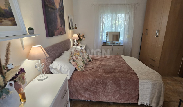 Odsprzedaż - Villa - Canillas de Aceituno - Inland