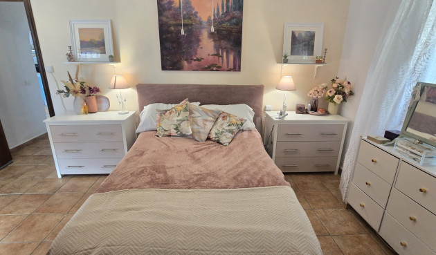 Odsprzedaż - Villa - Canillas de Aceituno - Inland