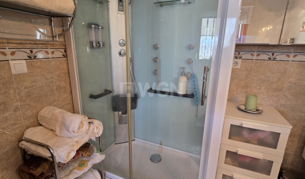 Odsprzedaż - Villa - Canillas de Aceituno - Inland