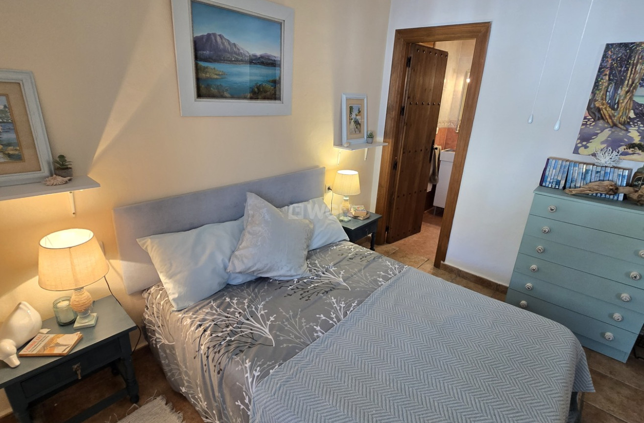 Odsprzedaż - Villa - Canillas de Aceituno - Inland