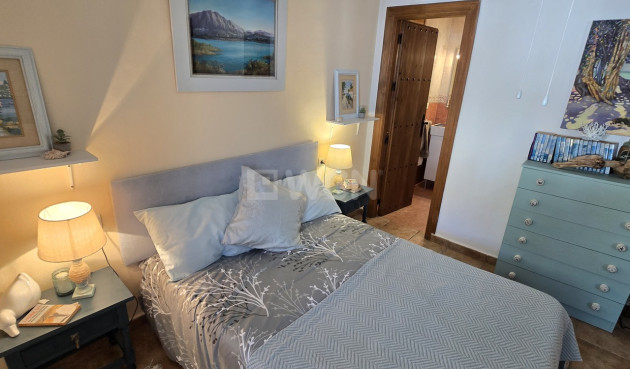 Odsprzedaż - Villa - Canillas de Aceituno - Inland