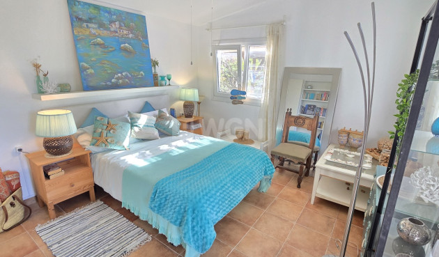 Odsprzedaż - Villa - Canillas de Aceituno - Inland