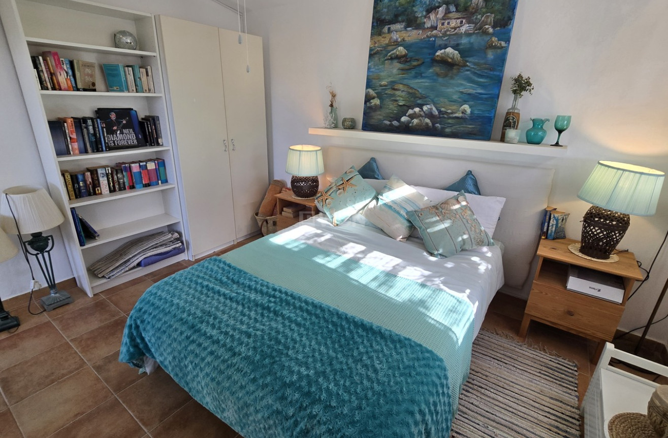 Odsprzedaż - Villa - Canillas de Aceituno - Inland