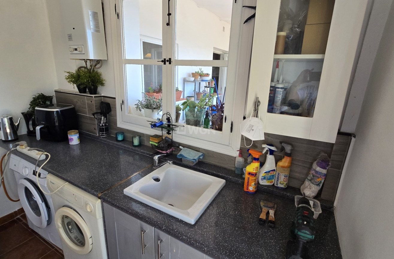 Odsprzedaż - Villa - Canillas de Aceituno - Inland