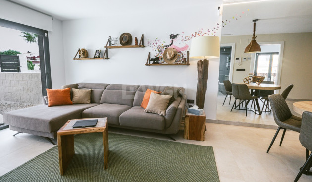 Odsprzedaż - Mieszkanie w bloku - Algorfa - Inland