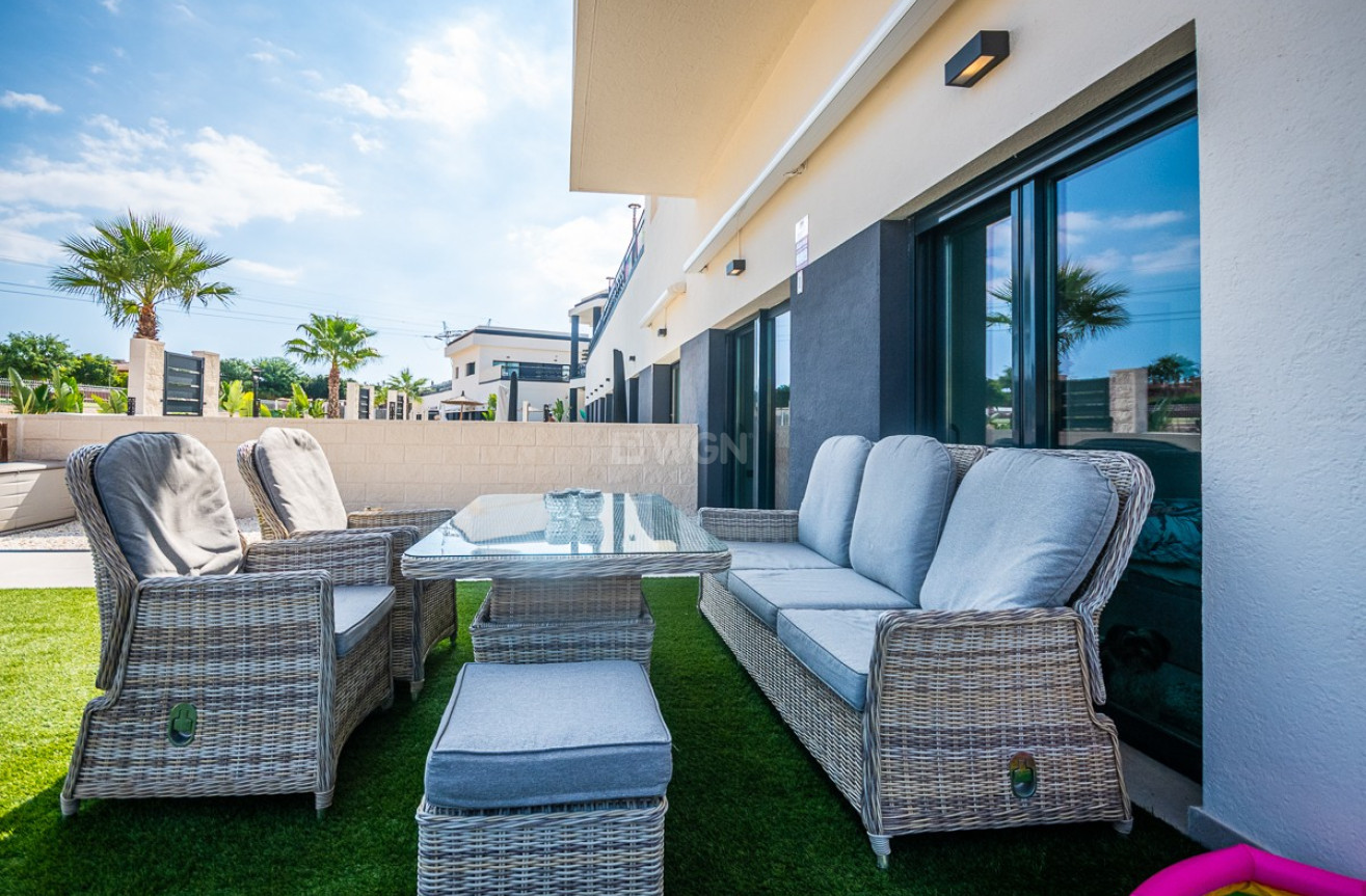 Odsprzedaż - Mieszkanie w bloku - Algorfa - Inland