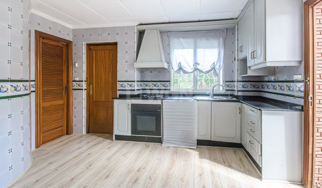 Odsprzedaż - Villa - Orihuela - Inland