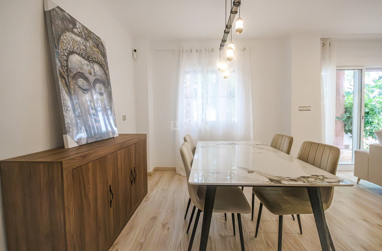 Odsprzedaż - Villa - Orihuela - Inland