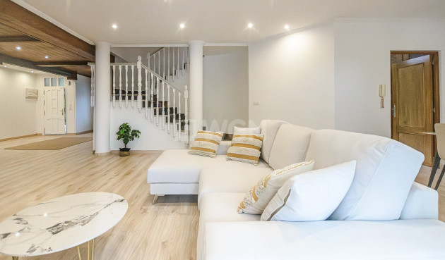 Odsprzedaż - Villa - Orihuela - Inland