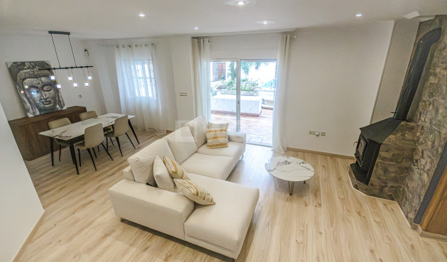 Odsprzedaż - Villa - Orihuela - Inland