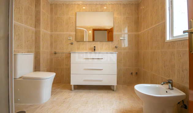 Odsprzedaż - Villa - Orihuela - Inland