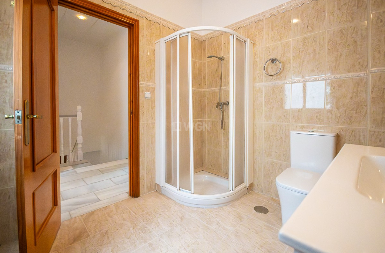 Odsprzedaż - Villa - Orihuela - Inland