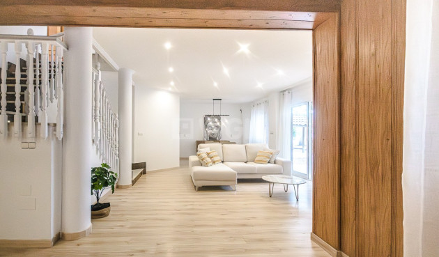 Odsprzedaż - Villa - Orihuela - Inland