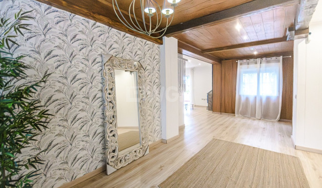 Odsprzedaż - Villa - Orihuela - Inland