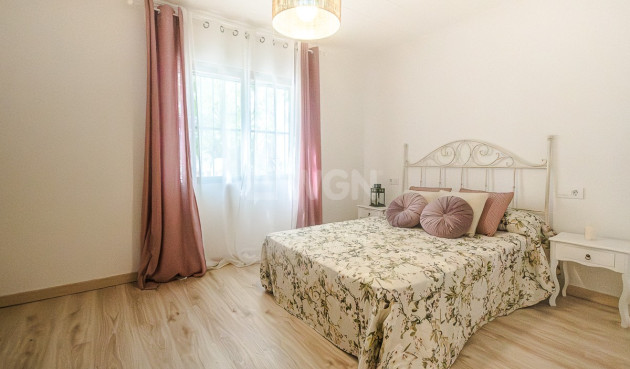 Odsprzedaż - Villa - Orihuela - Inland