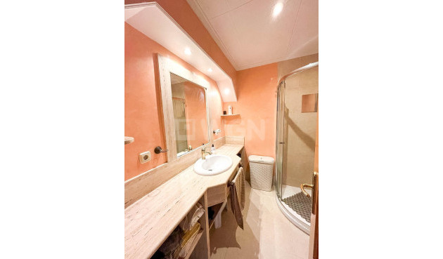 Resale - Apartment / flat - Torrevieja - Centro