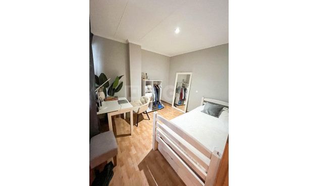 Resale - Apartment / flat - Torrevieja - Centro