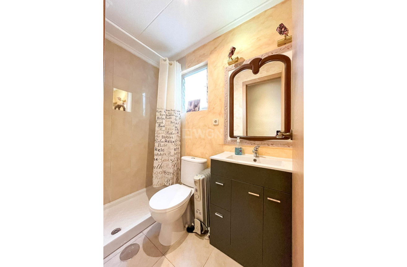 Resale - Apartment / flat - Torrevieja - Centro