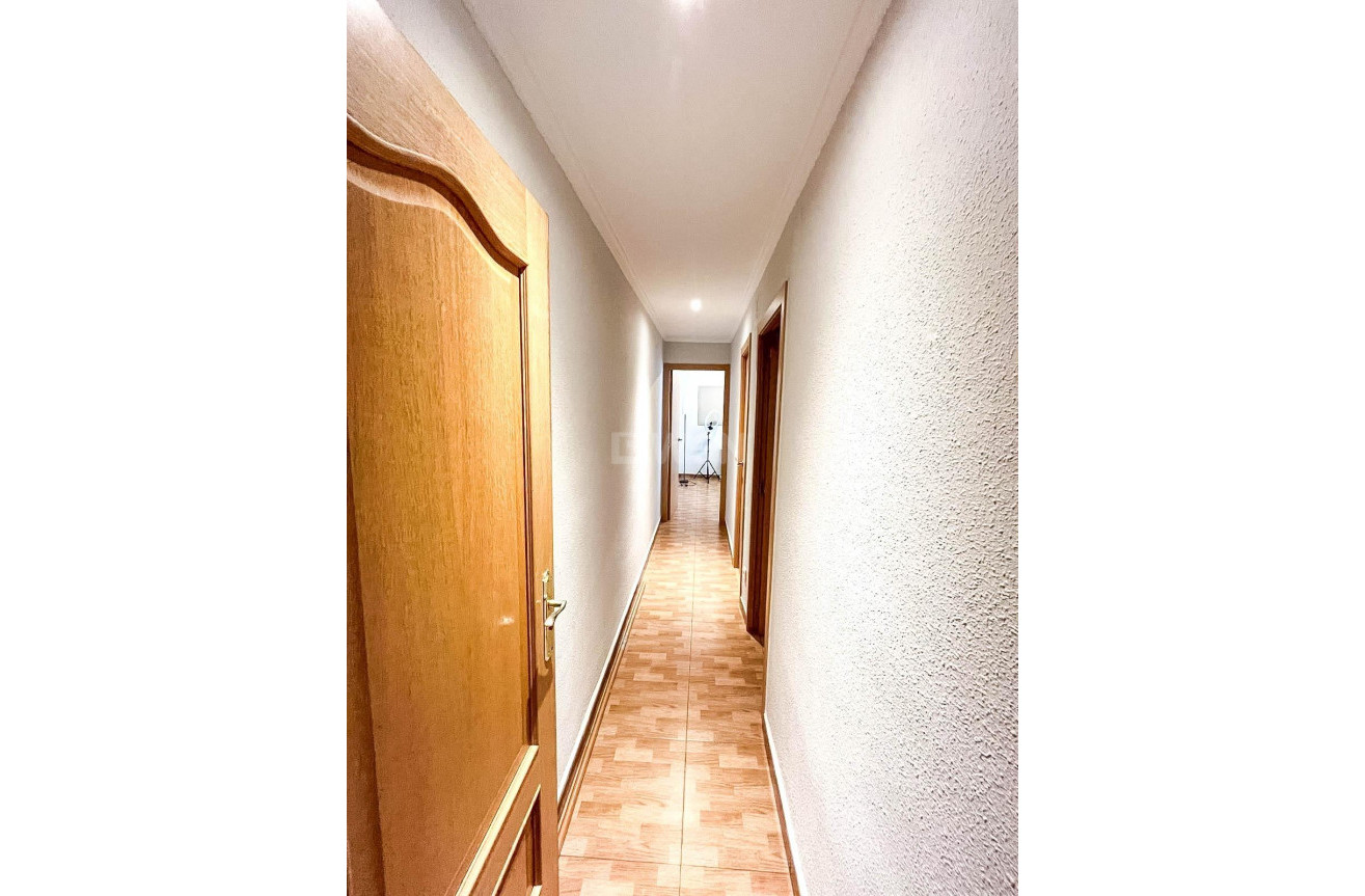 Resale - Apartment / flat - Torrevieja - Centro