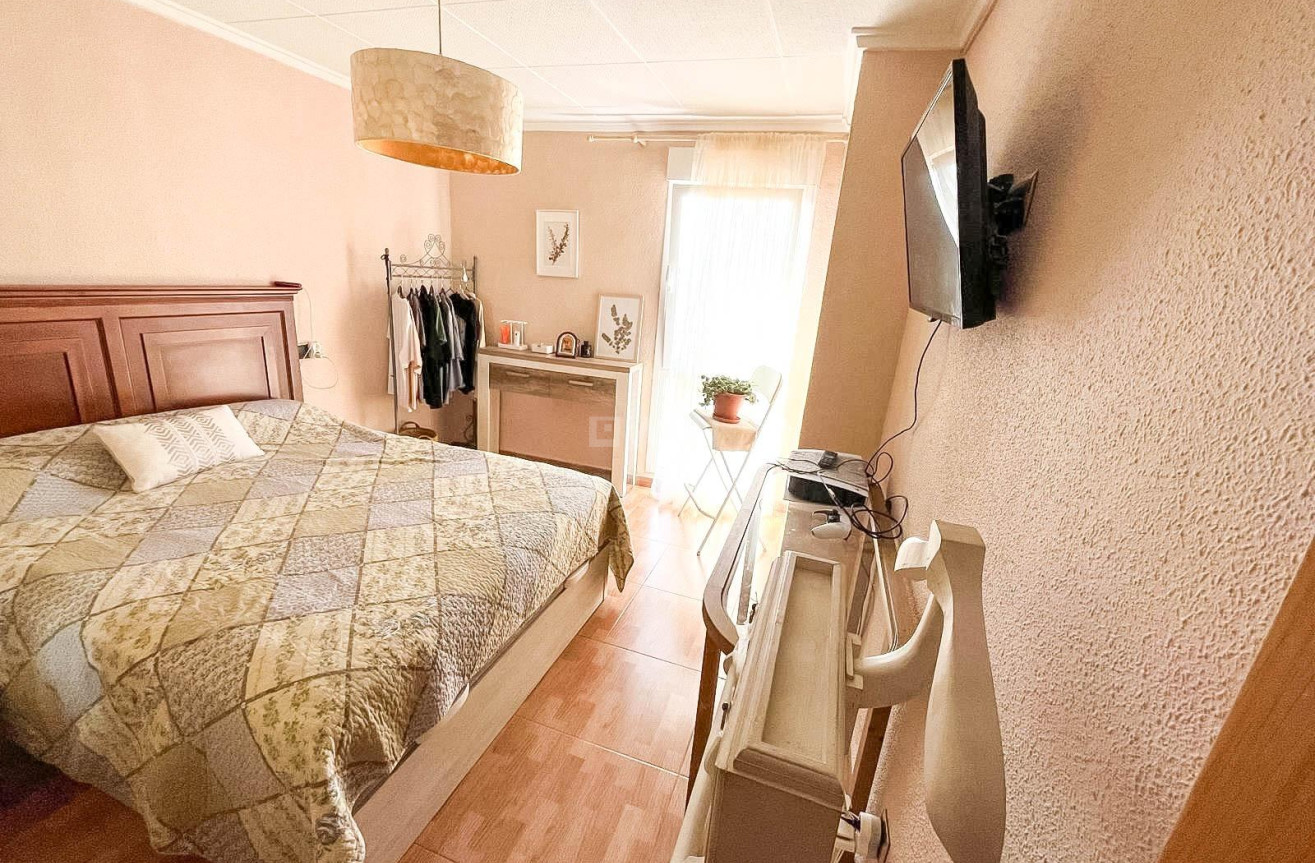 Resale - Apartment / flat - Torrevieja - Centro