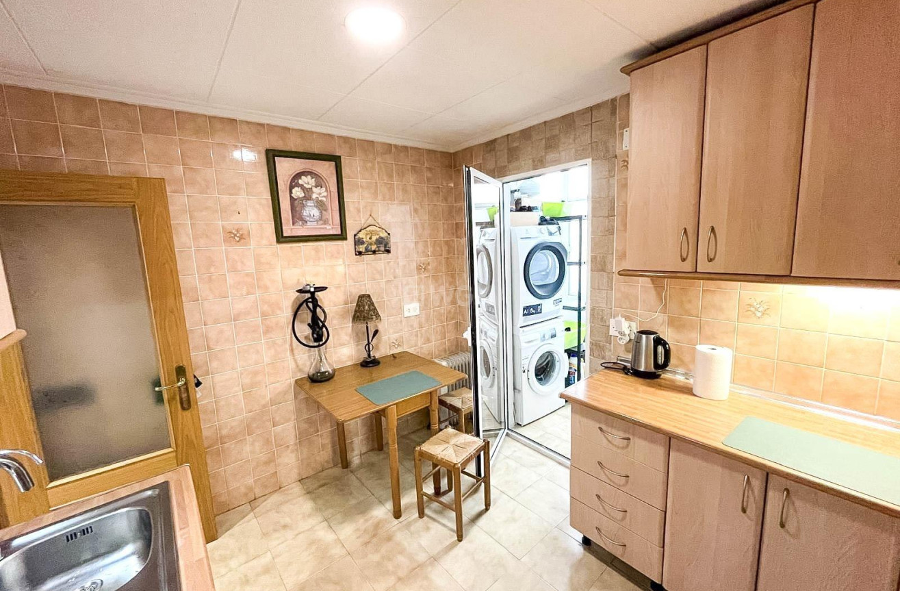 Resale - Apartment / flat - Torrevieja - Centro