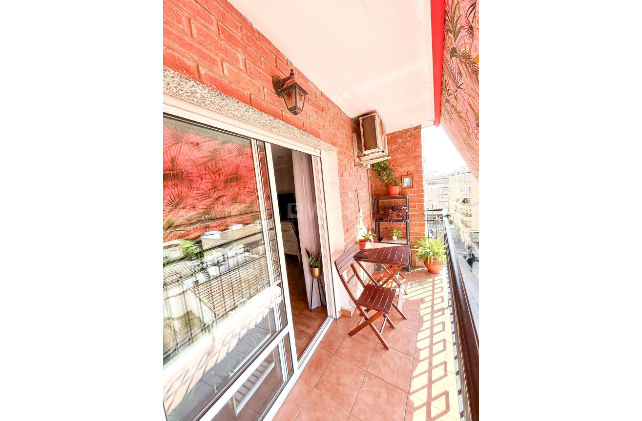 Resale - Apartment / flat - Torrevieja - Centro