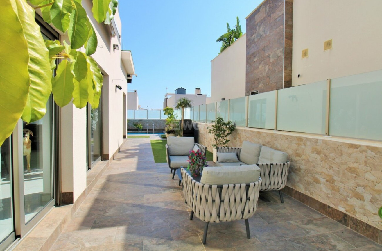 Resale - Villa - Villamartin - Costa Blanca