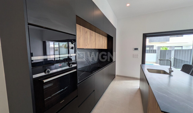 Odsprzedaż - Bungalow - Pilar de la Horadada - Costa Blanca