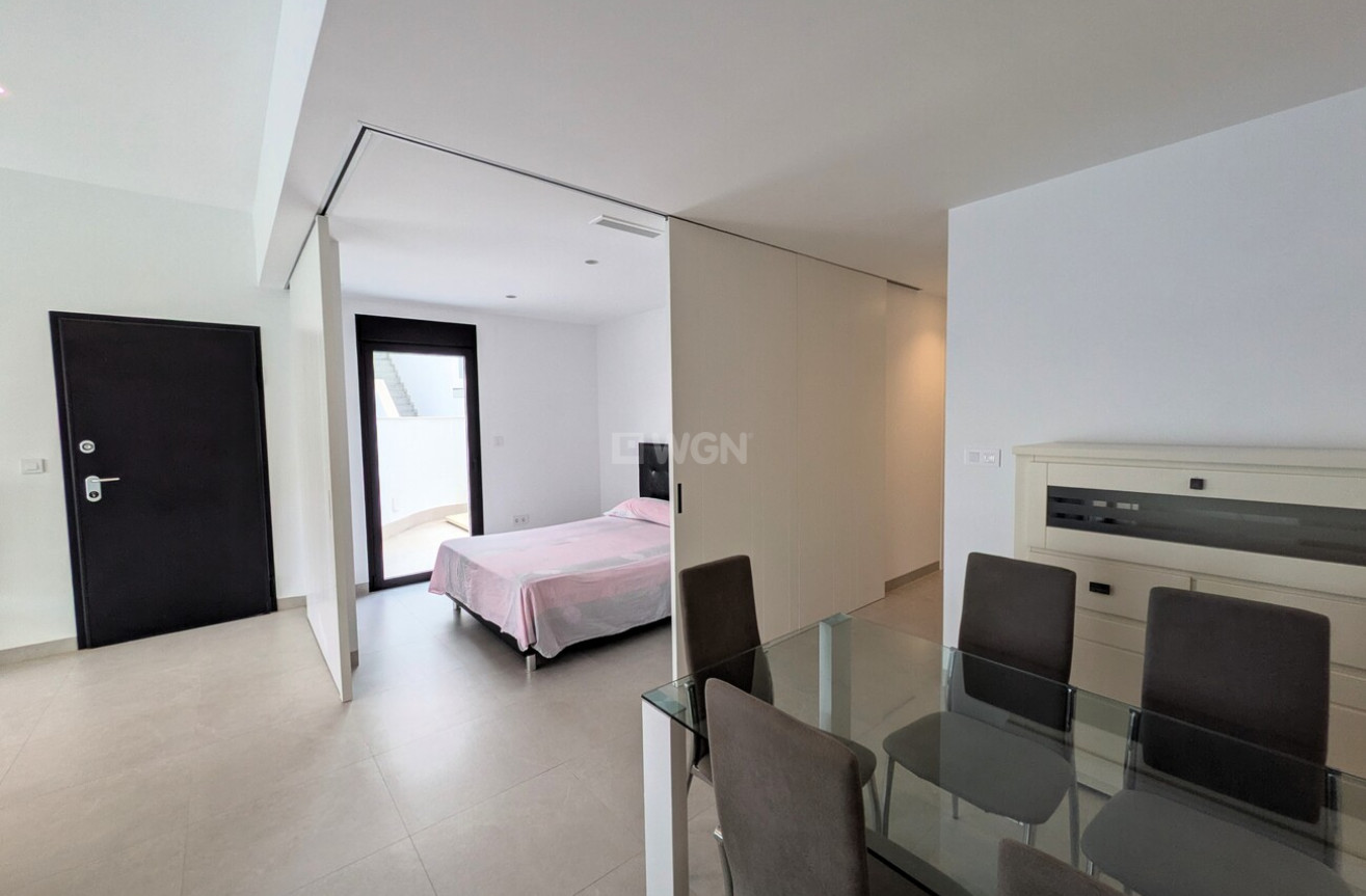 Odsprzedaż - Bungalow - Pilar de la Horadada - Costa Blanca