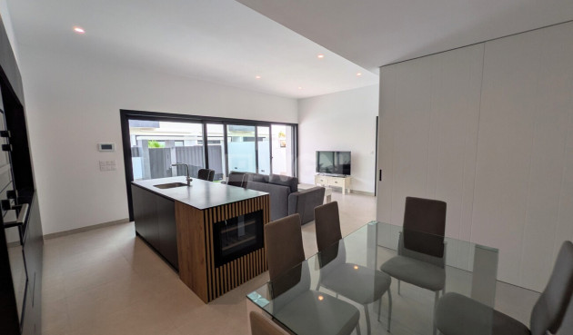 Odsprzedaż - Bungalow - Pilar de la Horadada - Costa Blanca