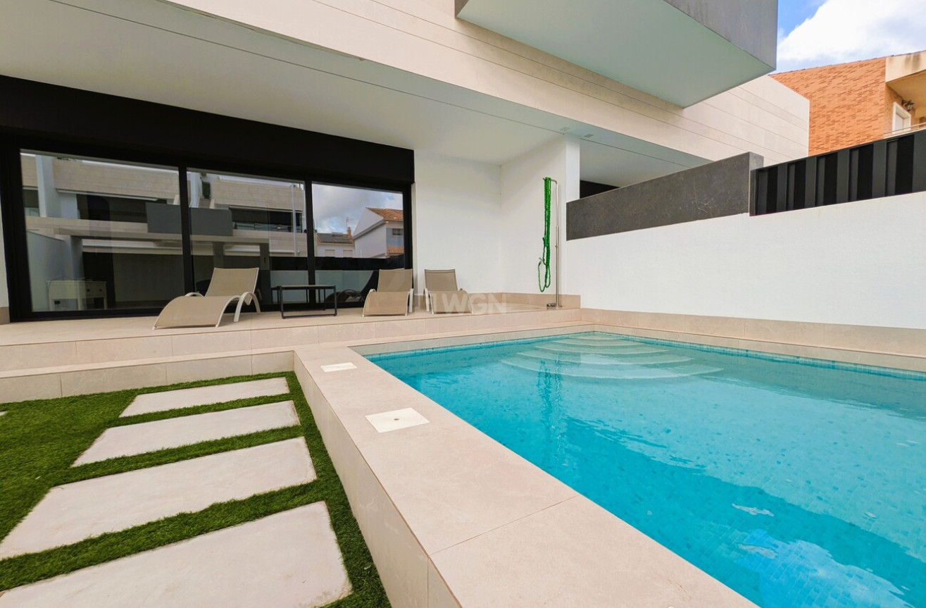 Odsprzedaż - Bungalow - Pilar de la Horadada - Costa Blanca