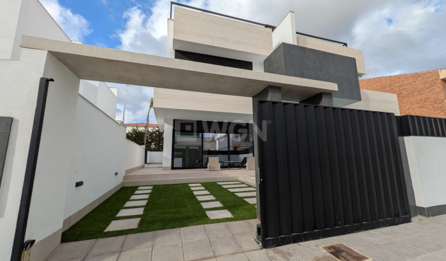 Odsprzedaż - Bungalow - Pilar de la Horadada - Costa Blanca