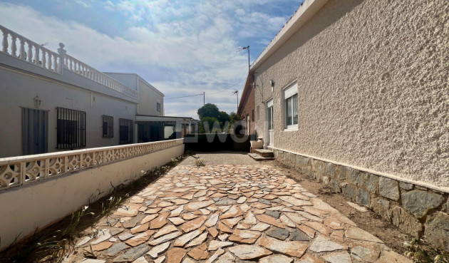 Resale - Villa - La Mata - Costa Blanca