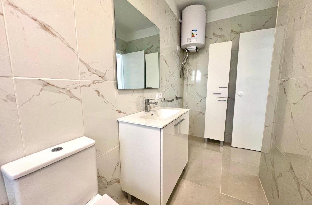 Resale - Villa - La Mata - Costa Blanca