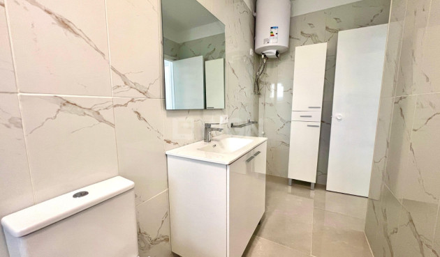 Resale - Villa - La Mata - Costa Blanca