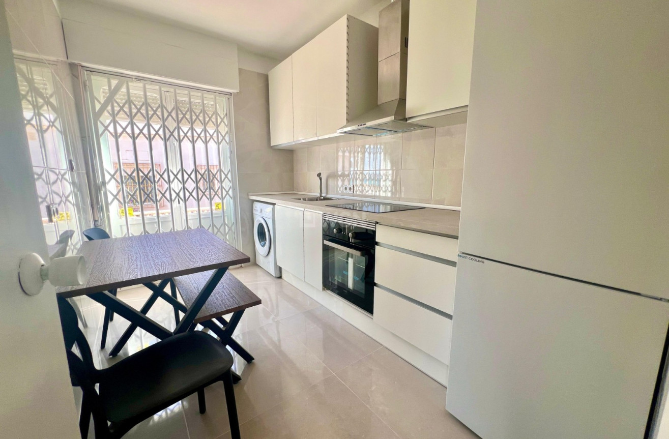 Resale - Villa - La Mata - Costa Blanca